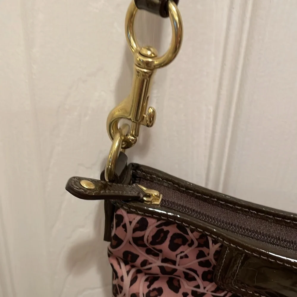Coach purse - Picture 3 of 8